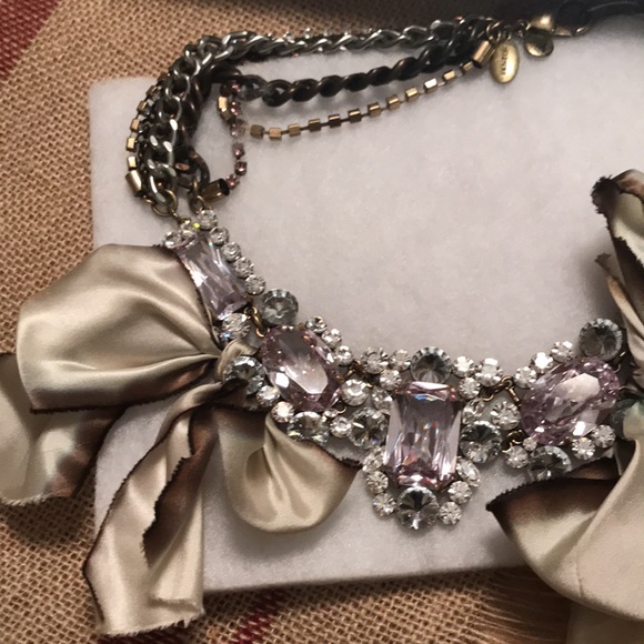 J. Crew Fenton Fallon large crystal ombre silk bow statement necklace RARE! - Picture 3 of 8